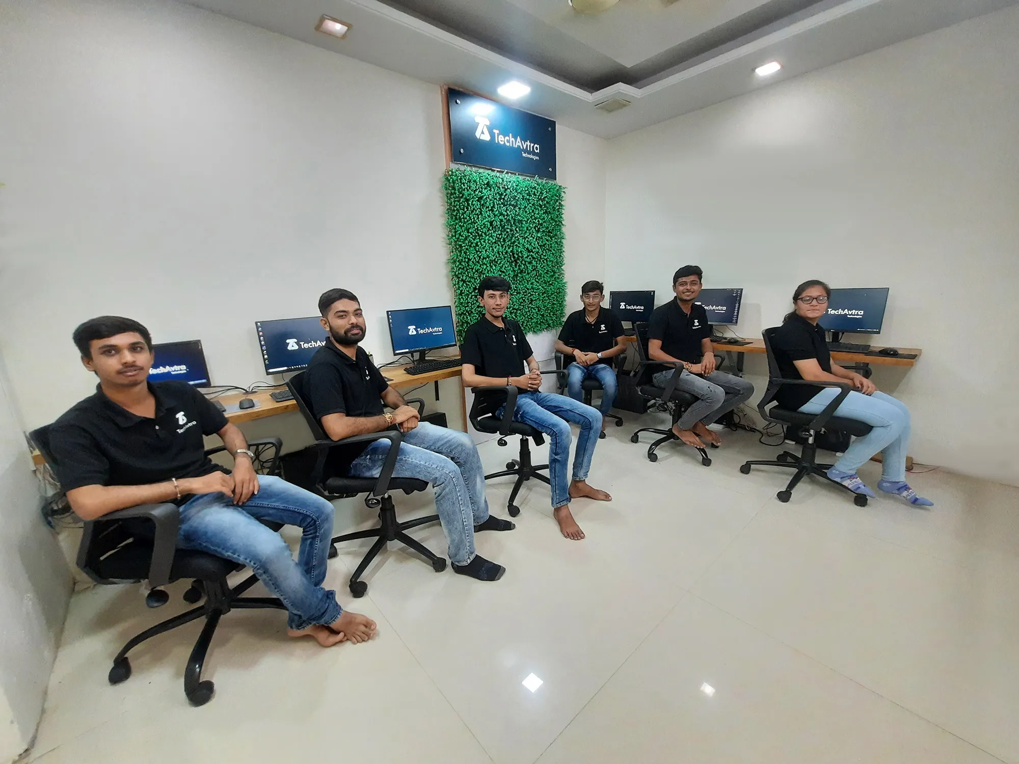 Techavtra group-2